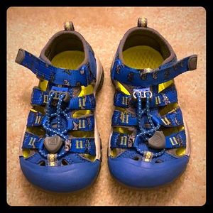 Like new KEEN Unisex Newport H2 Water Shoe!